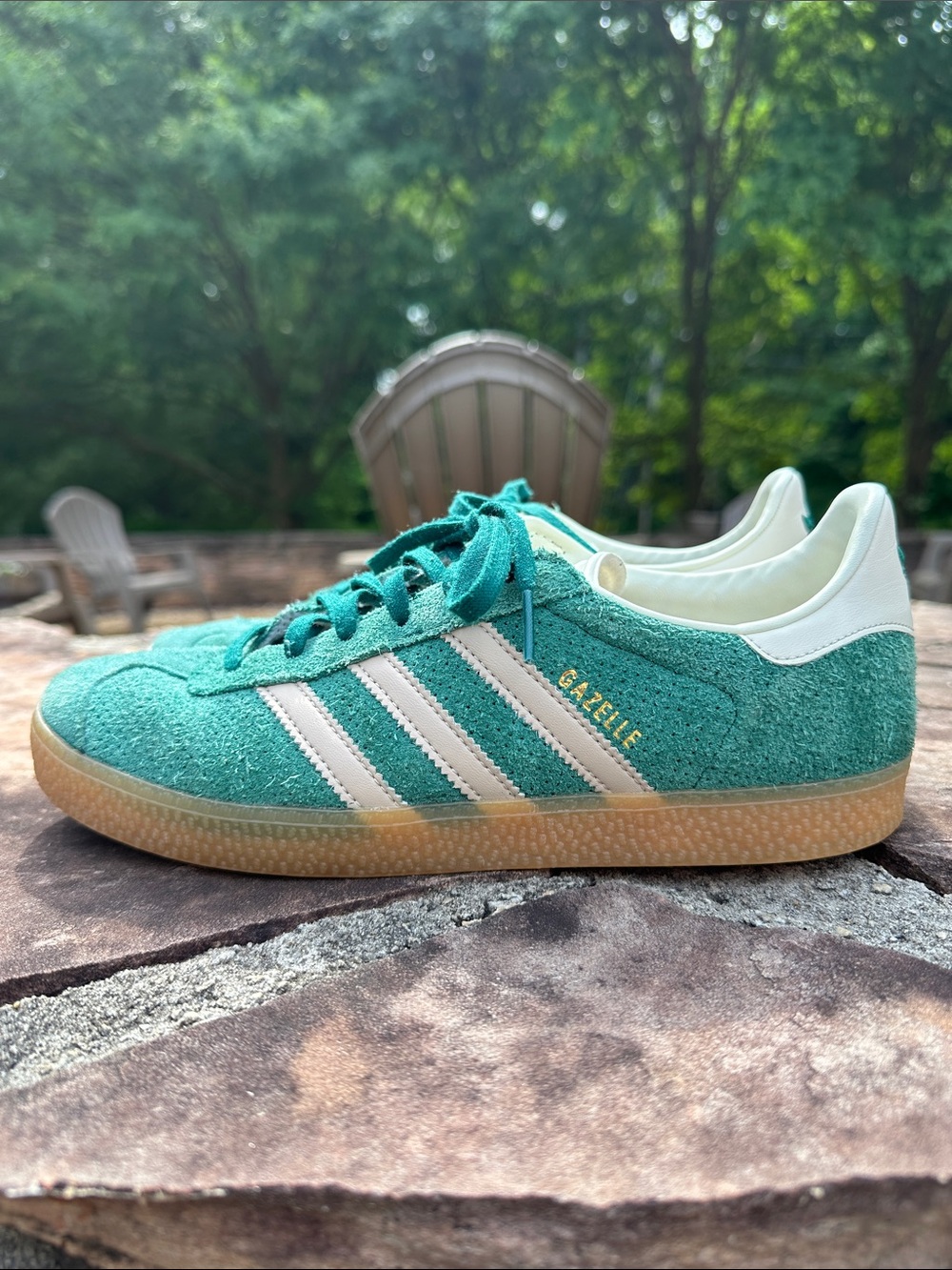 adidas Gazelle Green Suede Sneakers with tan Stripes Men’s 6/Women’s 8